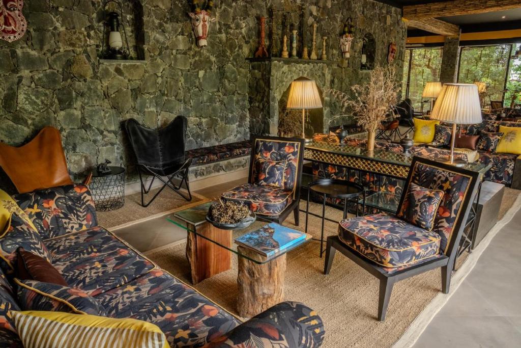 Jungle Suite Interior